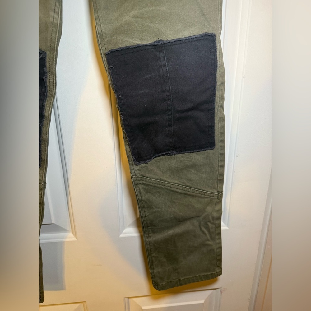 Free People Khaki Green Distressed Cargo Knee Patch Jeans Sz 6 High Rise  Boho - Picture 5 of 9